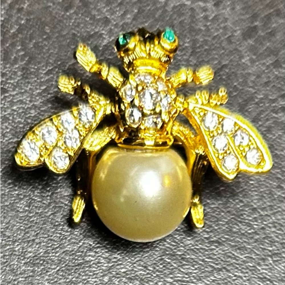 Joan Rivers interchangeable Bee Pin Set - Picture 2 of 3